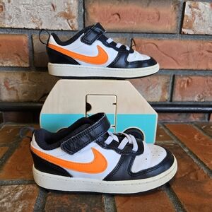 Nike Court Borough Low 2 Sneakers